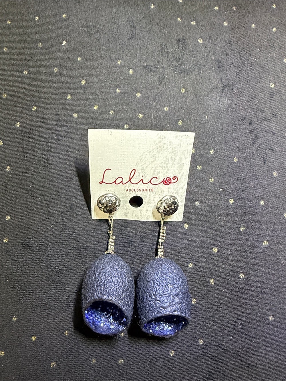 Women's cocoon P Drop Earrings